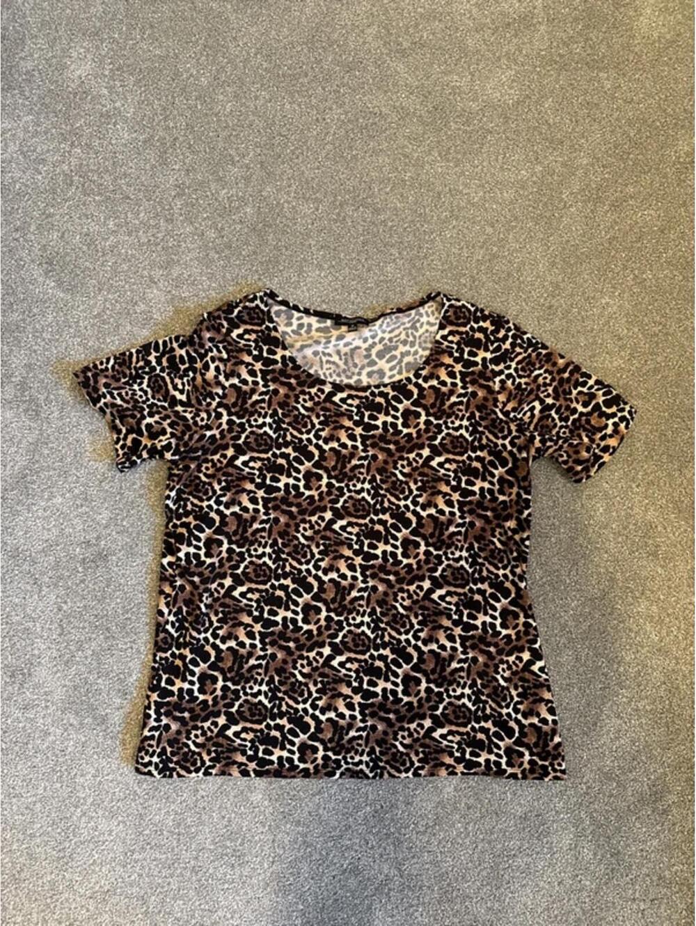 Y2K Style Plus Size Leopard Print T-Shirt